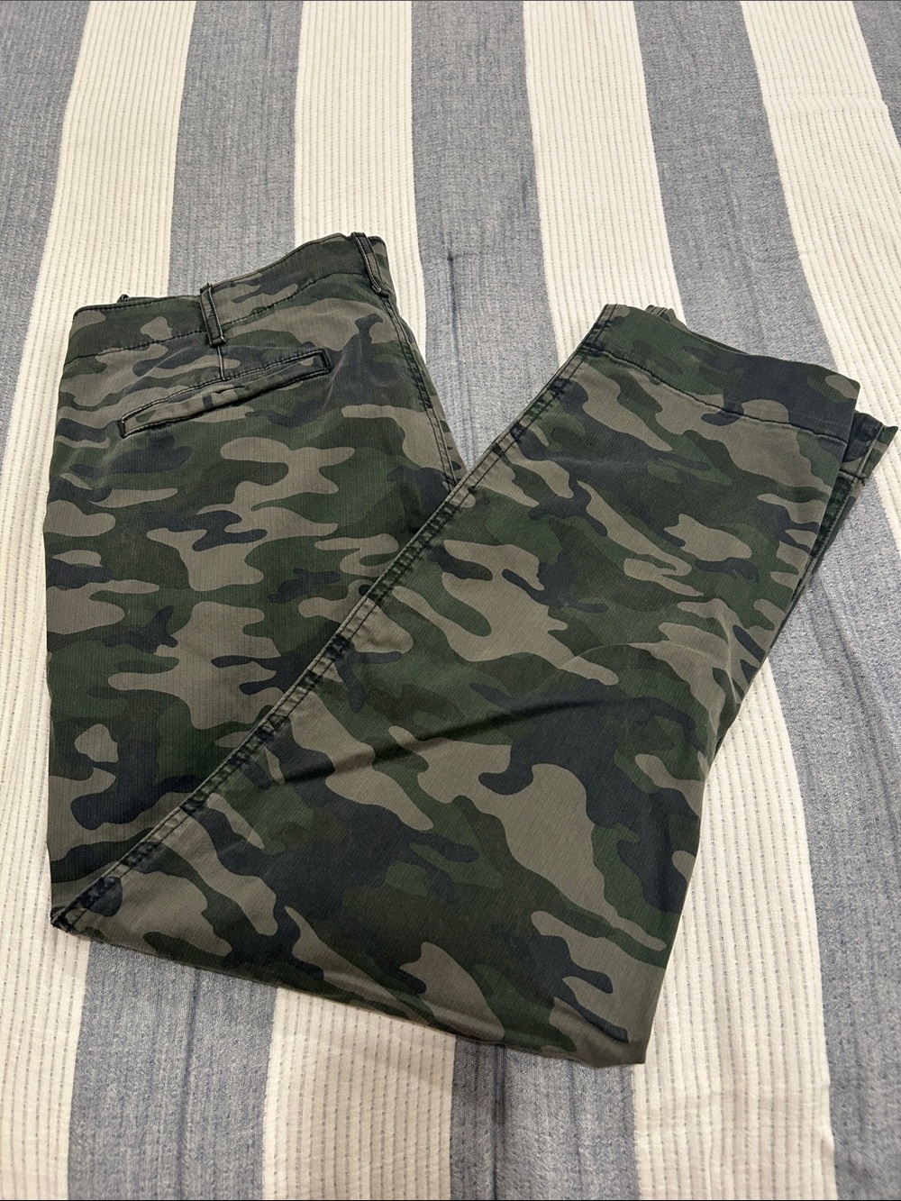 GAP Olive Straight Pants - Women's